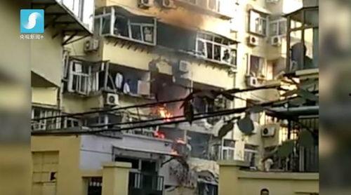 南宁理发店爆料事件视频,揭秘行业潜规则与消费者权益冲突